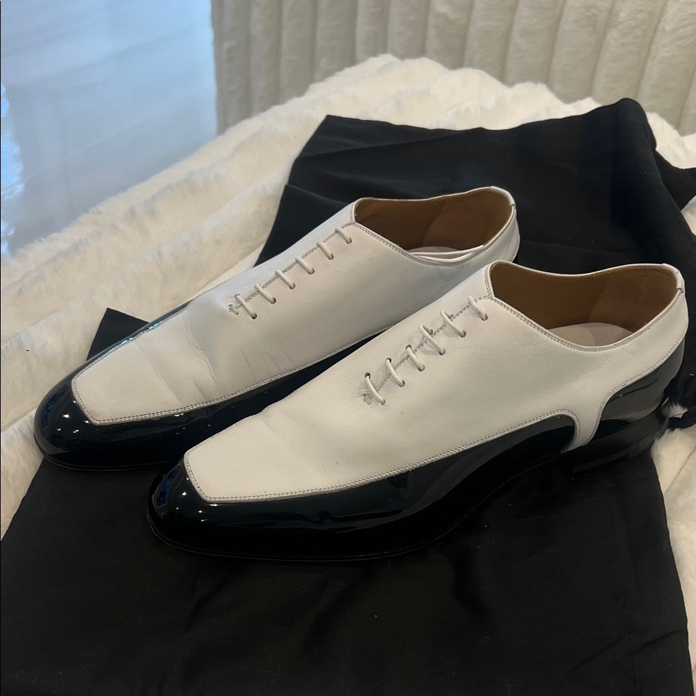 Elegant Christian Louboutin White and Black Mobster style tuxedo Shoes - Picture 2 of 5
